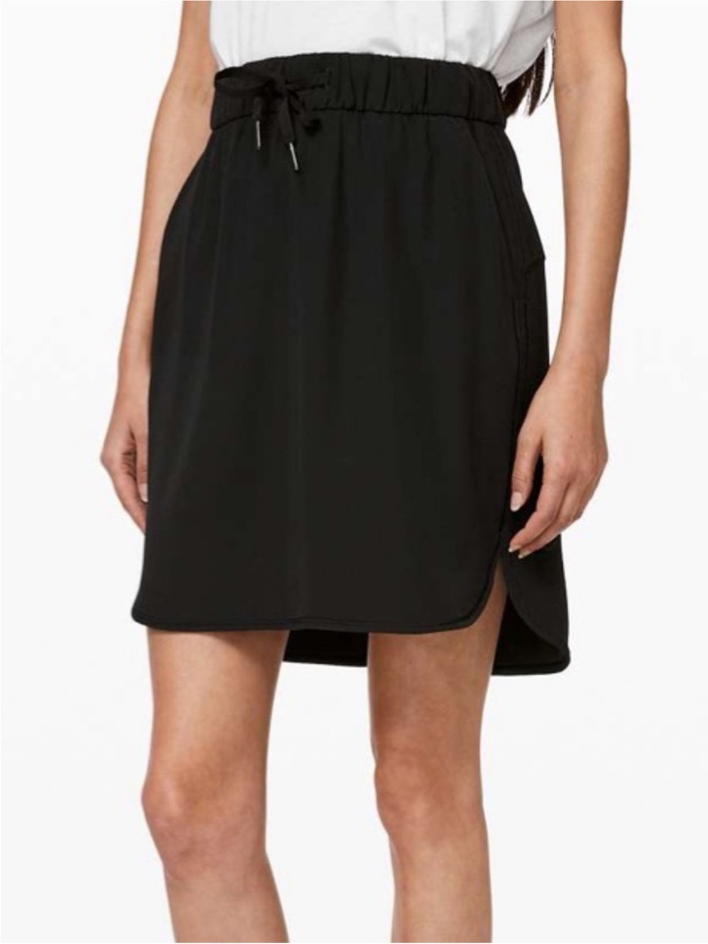 Lululemon On The Fly Skirt Woven in Black Size 8